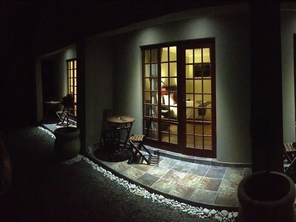 The Nightingale Guesthouse Блумфонтейн Экстерьер фото