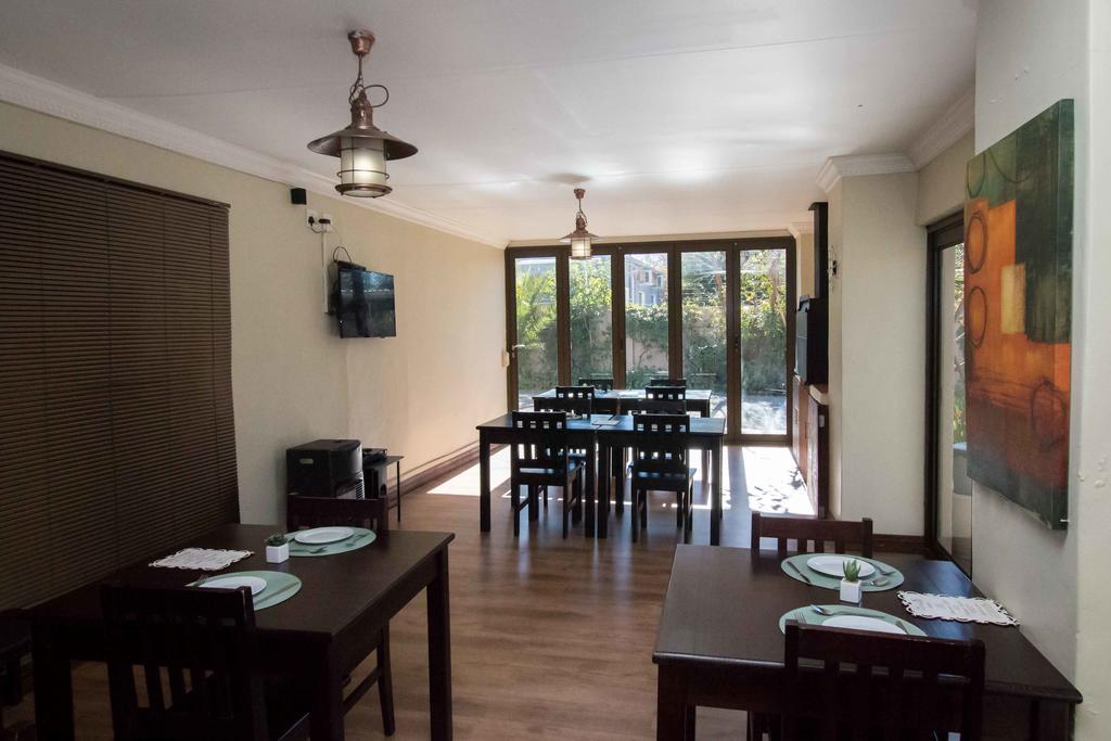 The Nightingale Guesthouse Блумфонтейн Экстерьер фото