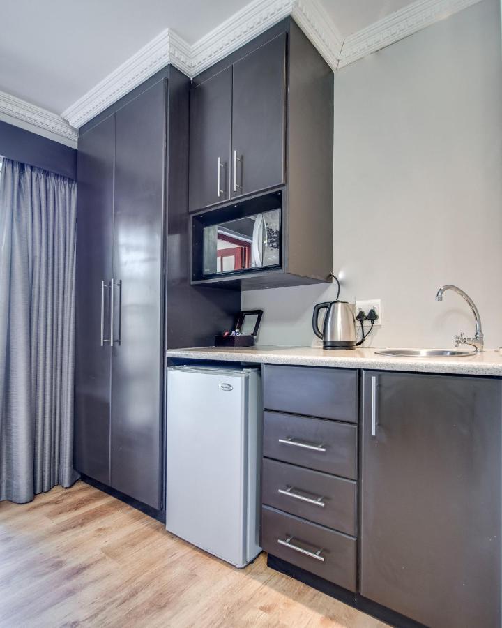The Nightingale Guesthouse Блумфонтейн Экстерьер фото