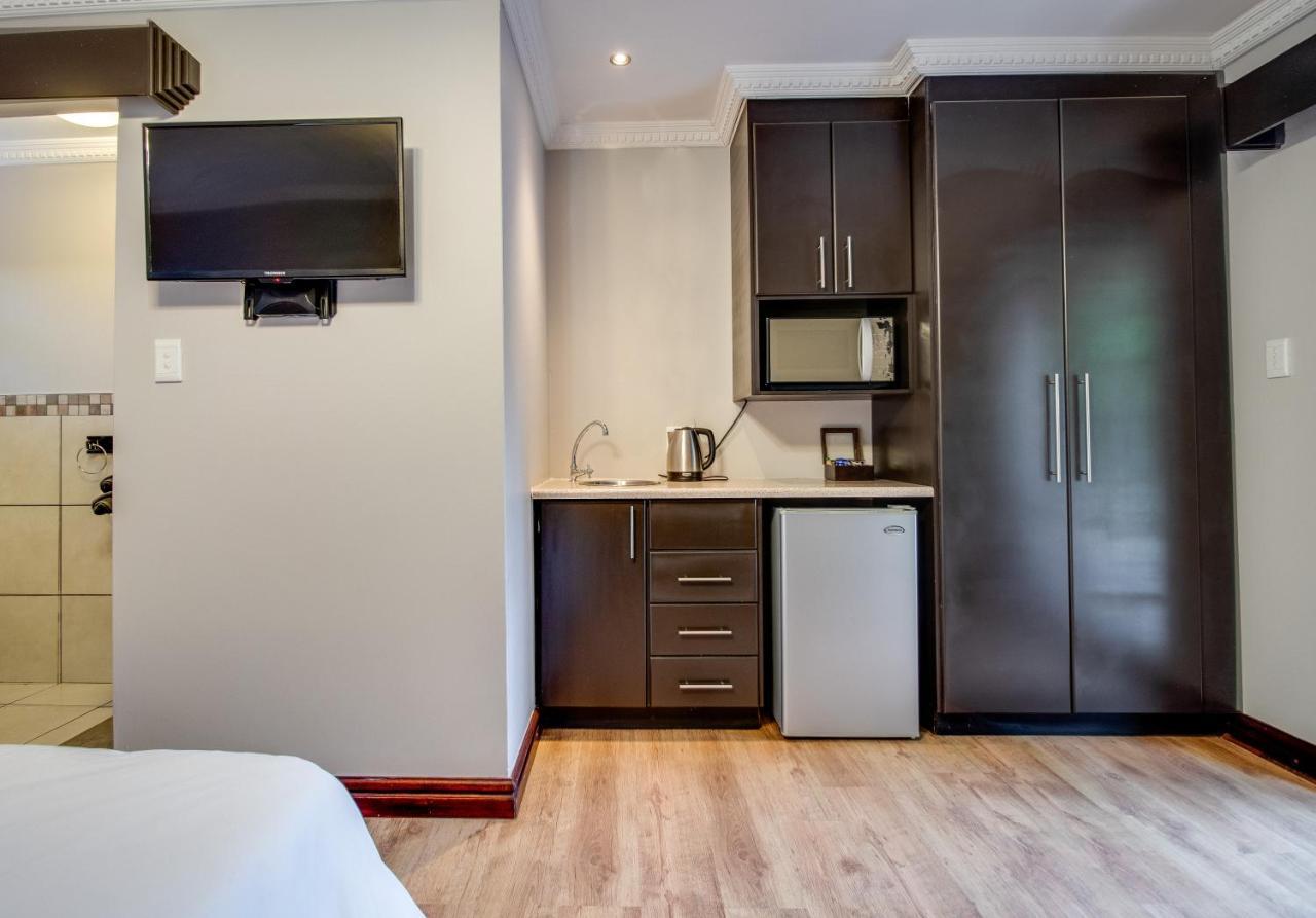 The Nightingale Guesthouse Блумфонтейн Экстерьер фото