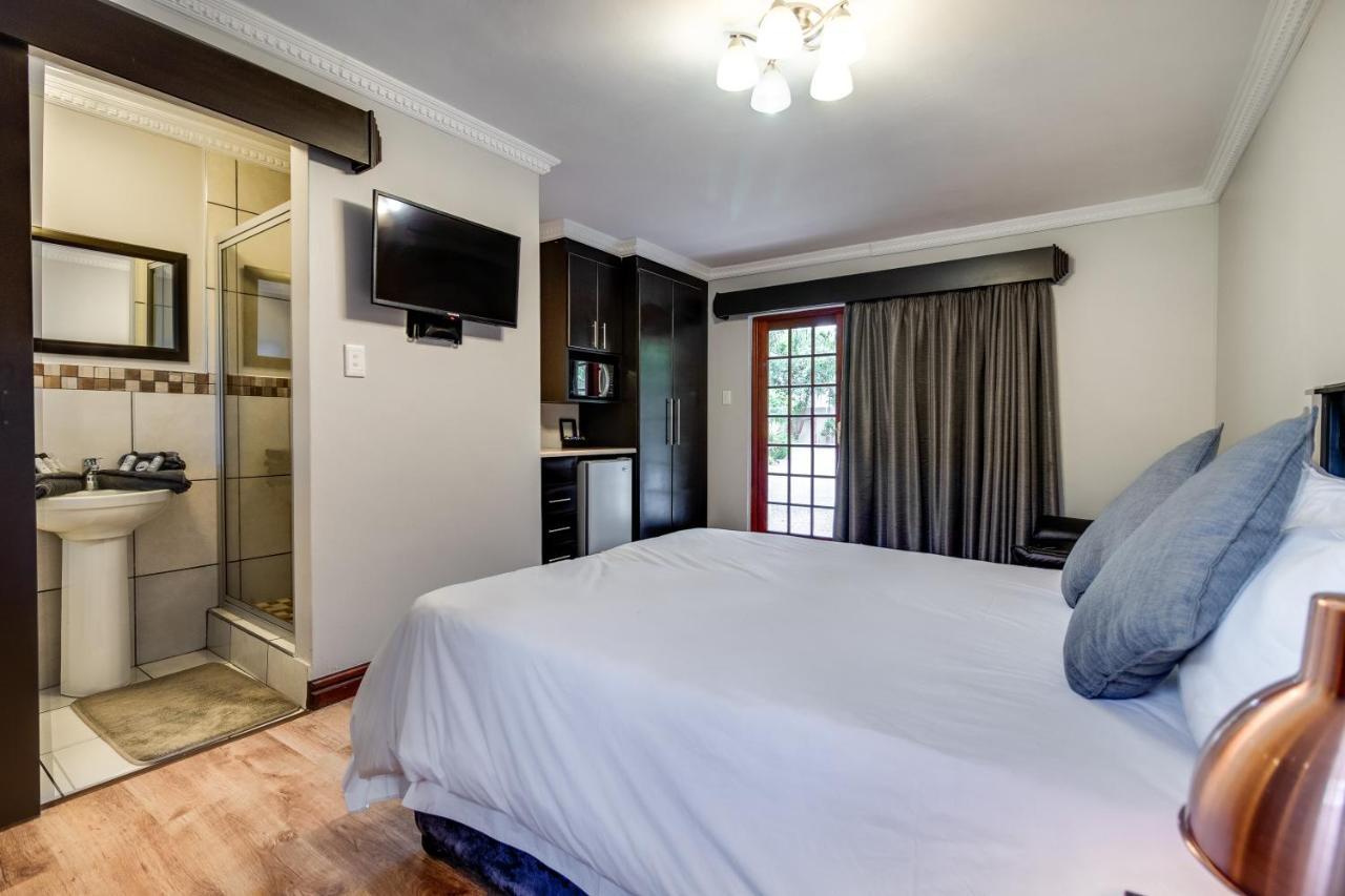 The Nightingale Guesthouse Блумфонтейн Экстерьер фото