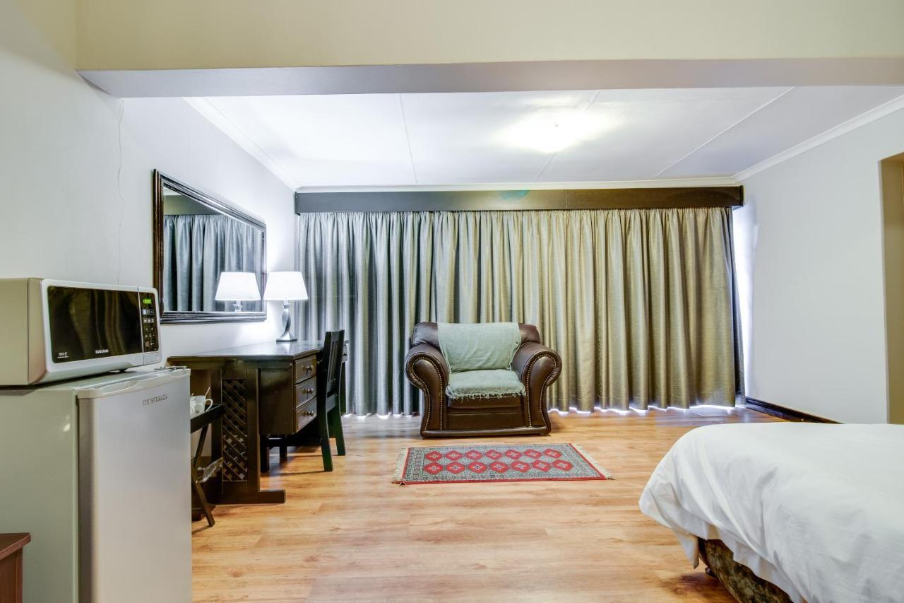The Nightingale Guesthouse Блумфонтейн Экстерьер фото