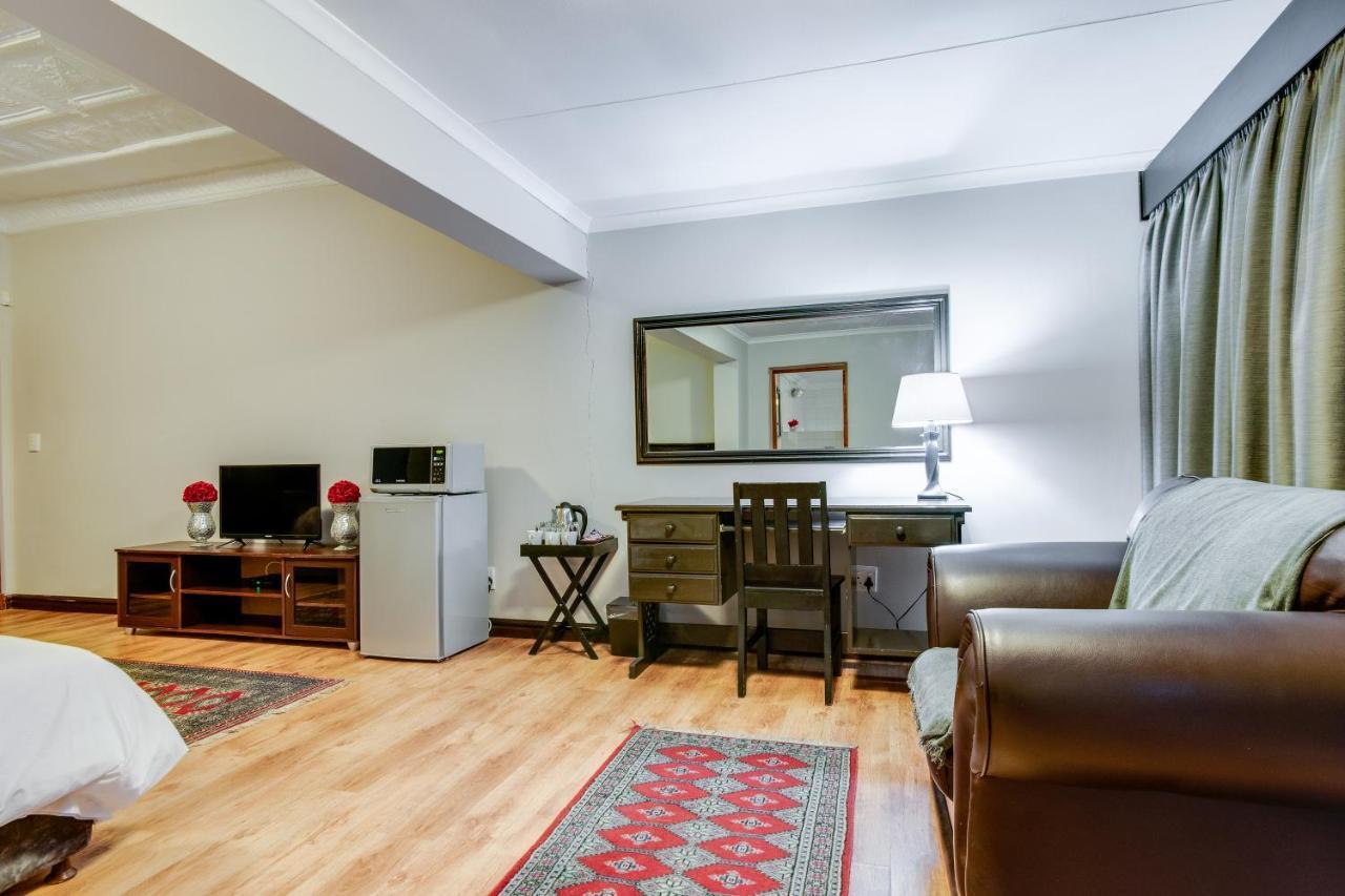 The Nightingale Guesthouse Блумфонтейн Экстерьер фото