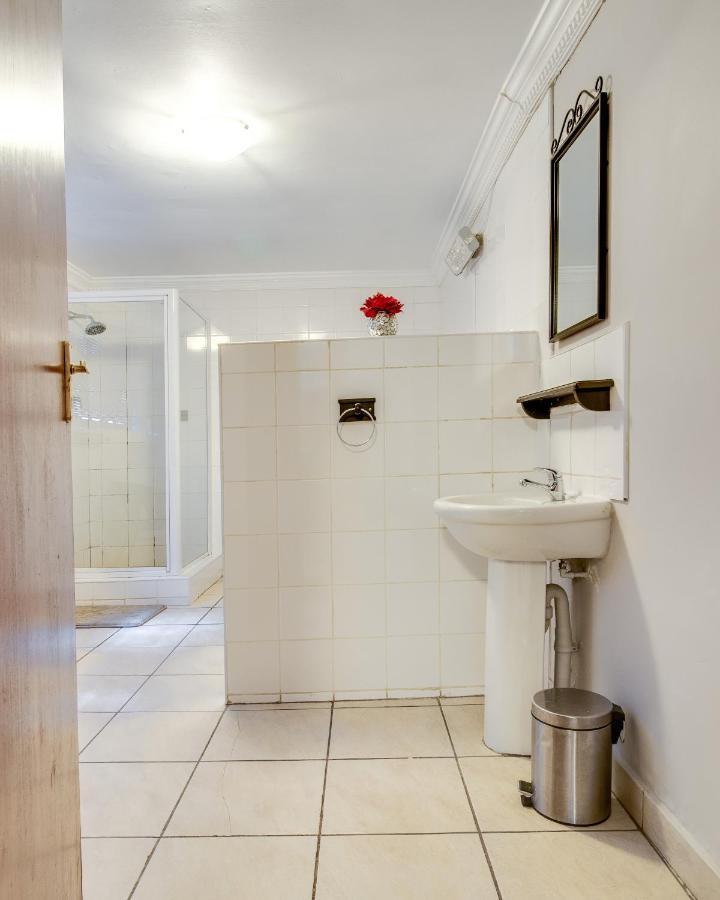The Nightingale Guesthouse Блумфонтейн Экстерьер фото
