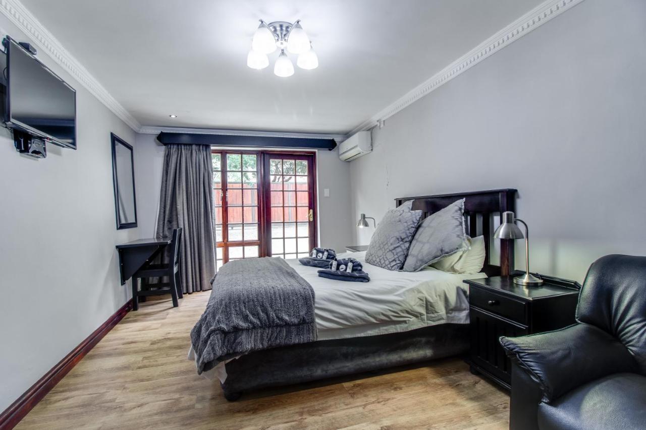 The Nightingale Guesthouse Блумфонтейн Экстерьер фото